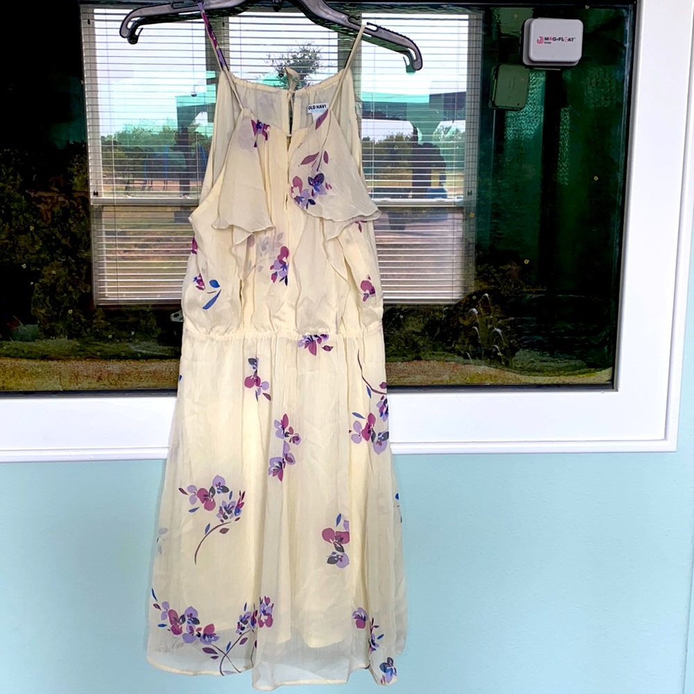 Small Cream/floral spaghetti strap dress